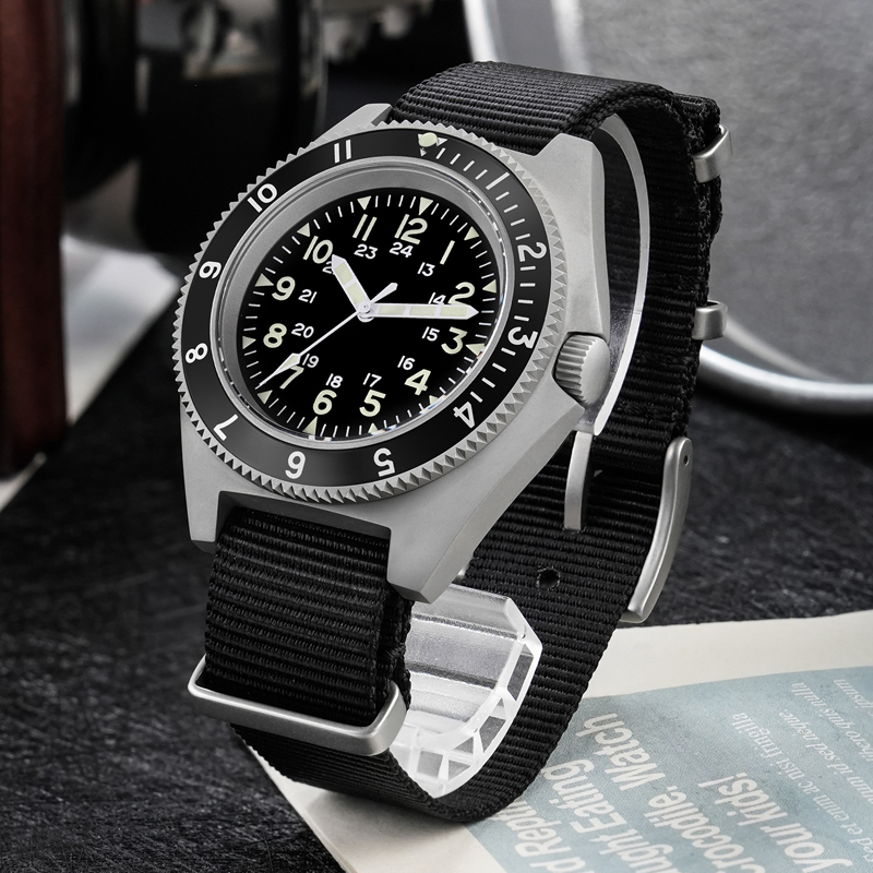 Watchdives WD1972 Quartz Watch - Accessories With Watch recension och pris